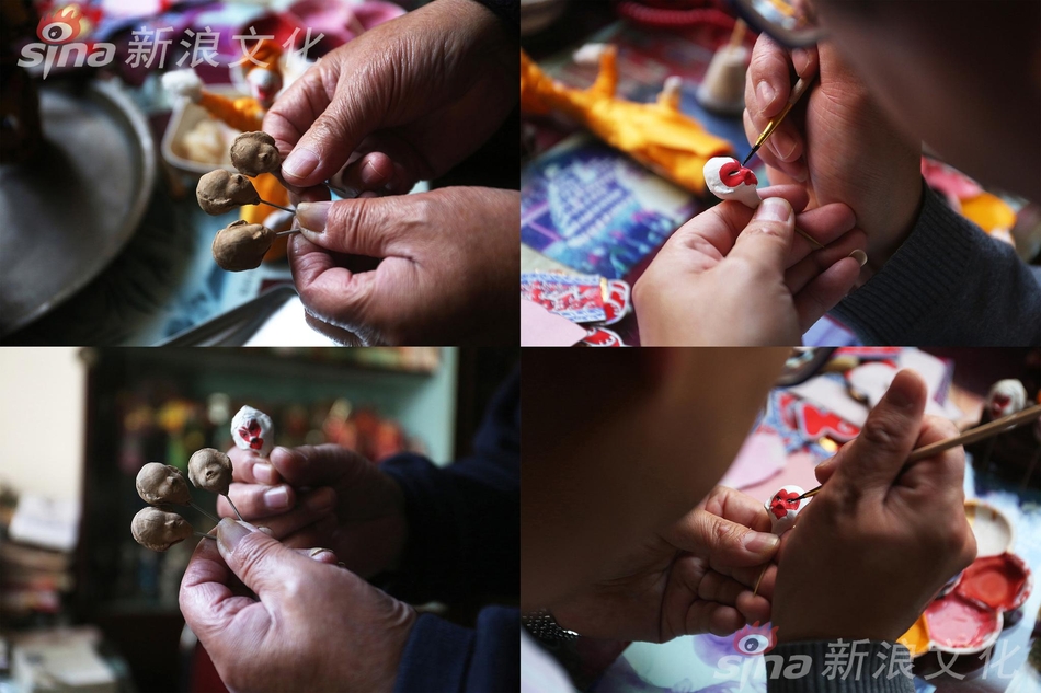 美女露出秘 胸奶头亲吻