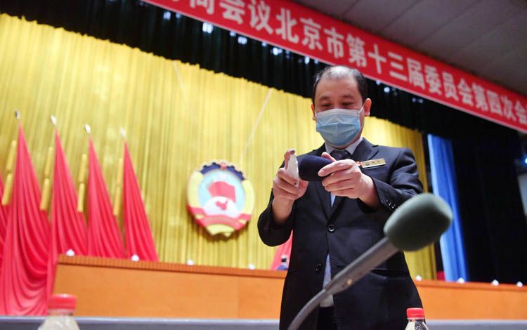 八爪椅性愛影片