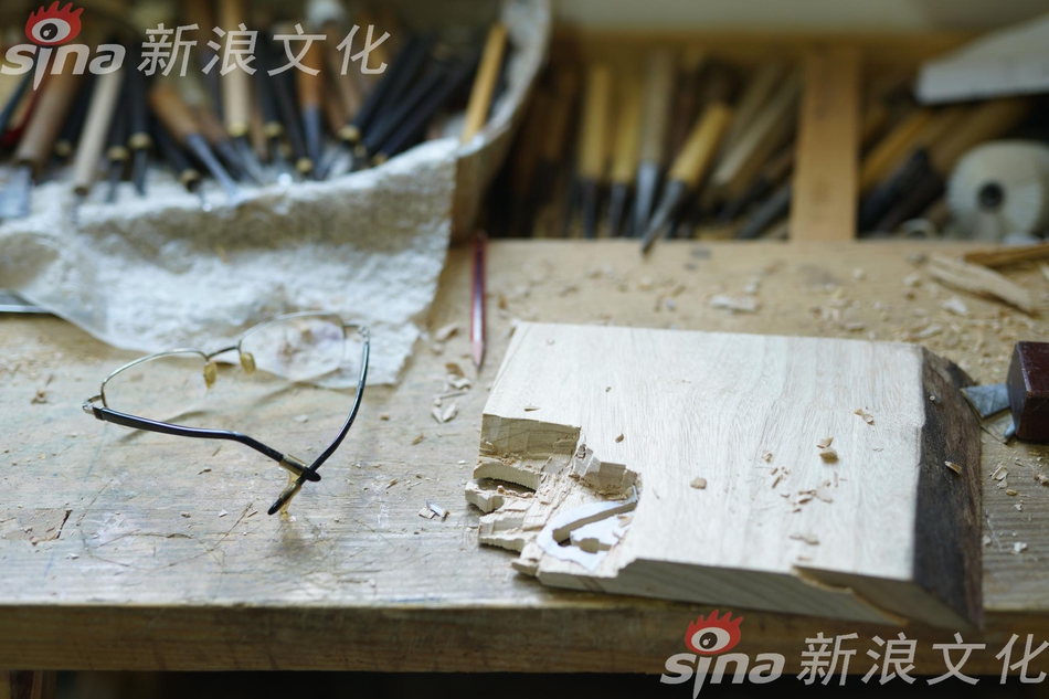 二女一男一级毛片