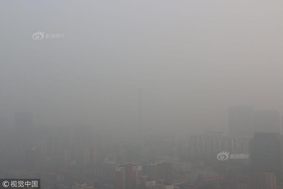 大S状告小菲要酒店股份，结果还没开庭人家就把财产转移给亲爹了