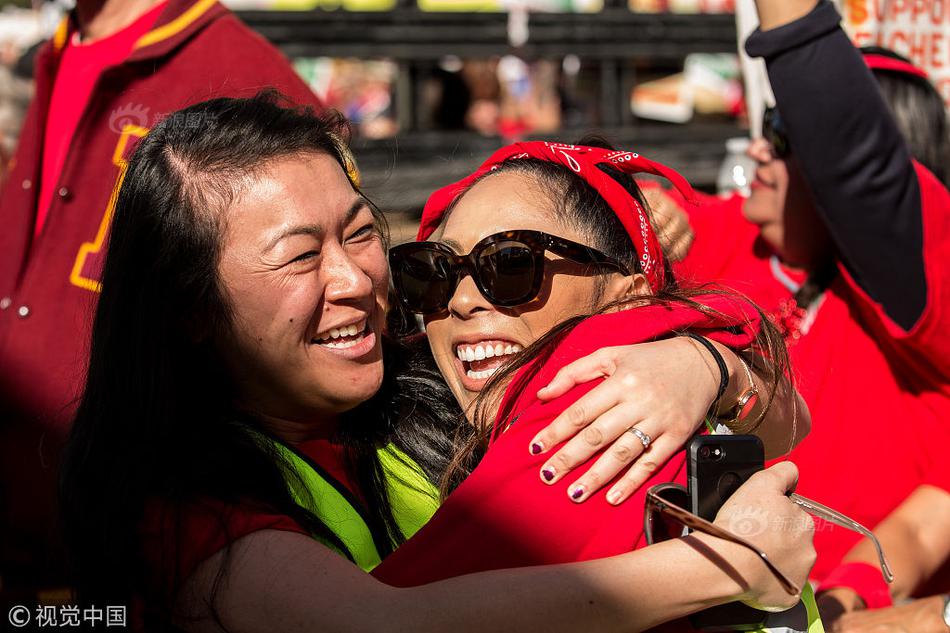 【財富密碼】六合彩結果查詢香港全指南：從都市傳說到指尖上的致富夢 