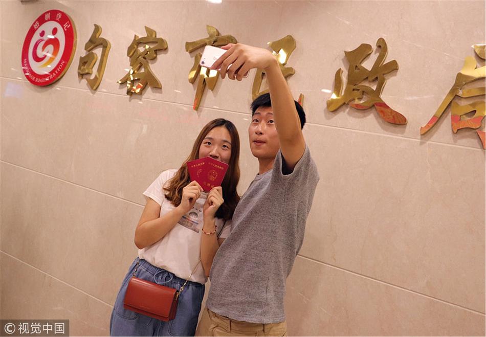 小三的奶又大又嫩又紧