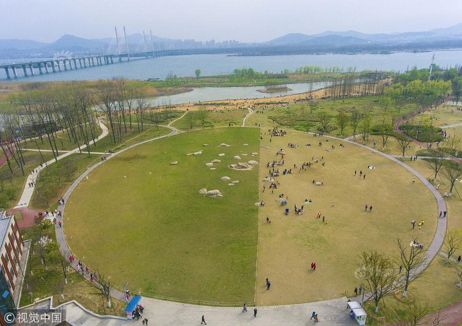 老师脱 给学生玩 动漫