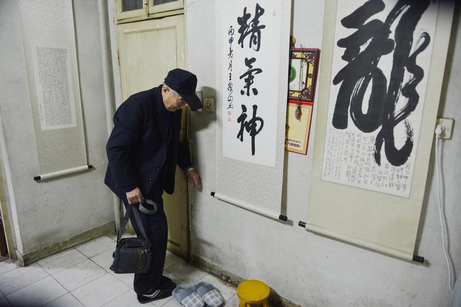 汤芳三级片