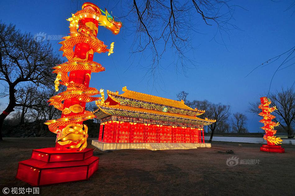 美联社评大师赛|坏天气将伍兹送进领先组 决战小莫