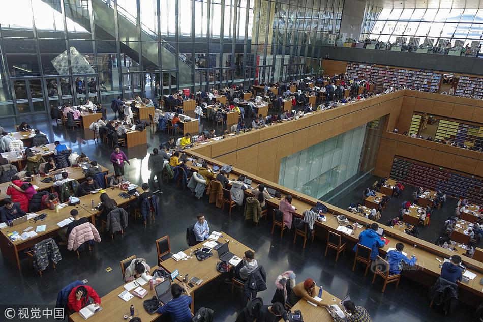 決勝21點：從綠色呢絨桌到心理博弈，全麵揭秘最硬核的21點玩法與求勝藝術 