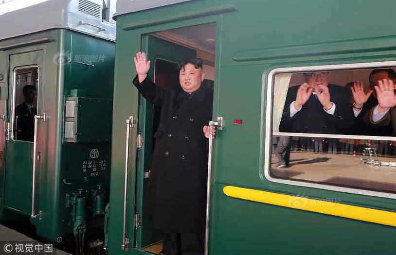 千里石城绵延生长 万卷诗书一片山水