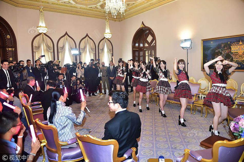 伦理跟老女人做受Hd