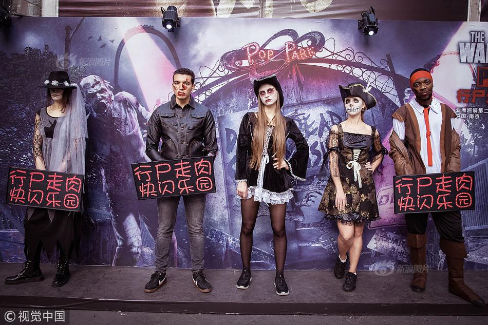男女互操身射精裸体