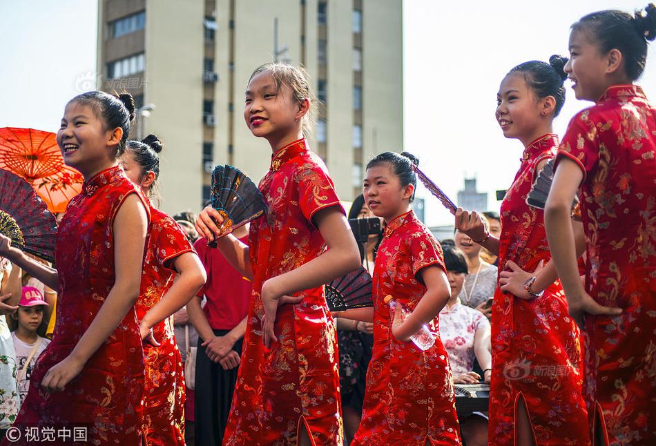 丰满少妇一级片
