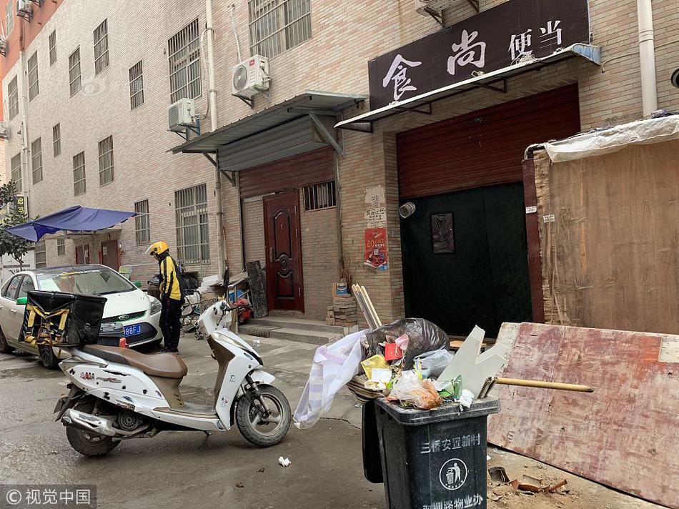 成 人 免费 黄 色 直播