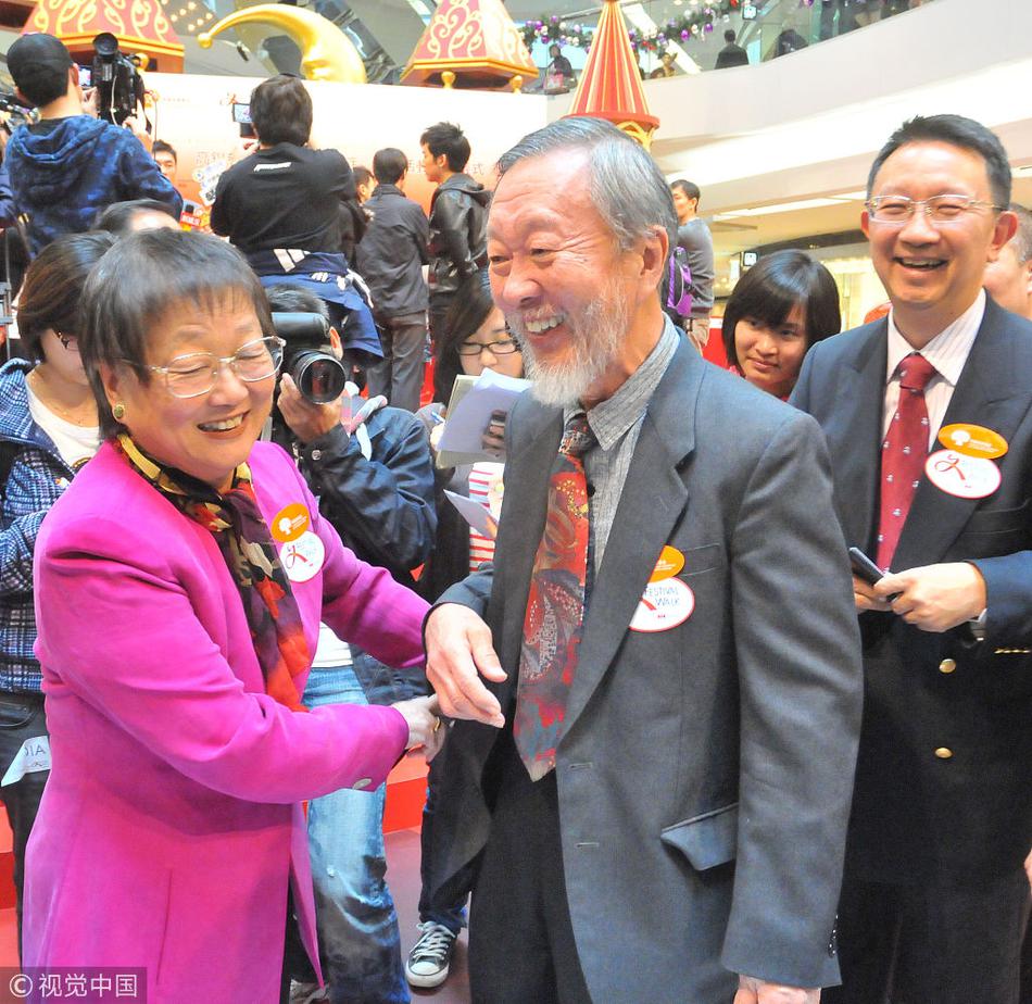 搓澡工引诱2023Gaycom
