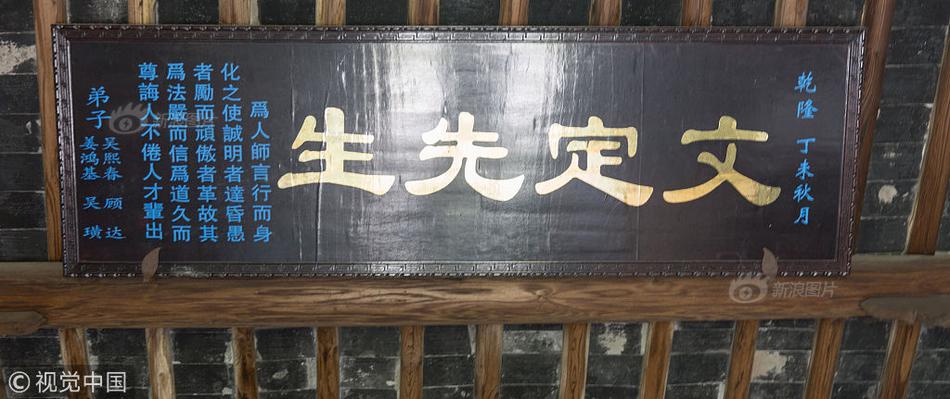 公交车大肉大捧一进一出好爽
