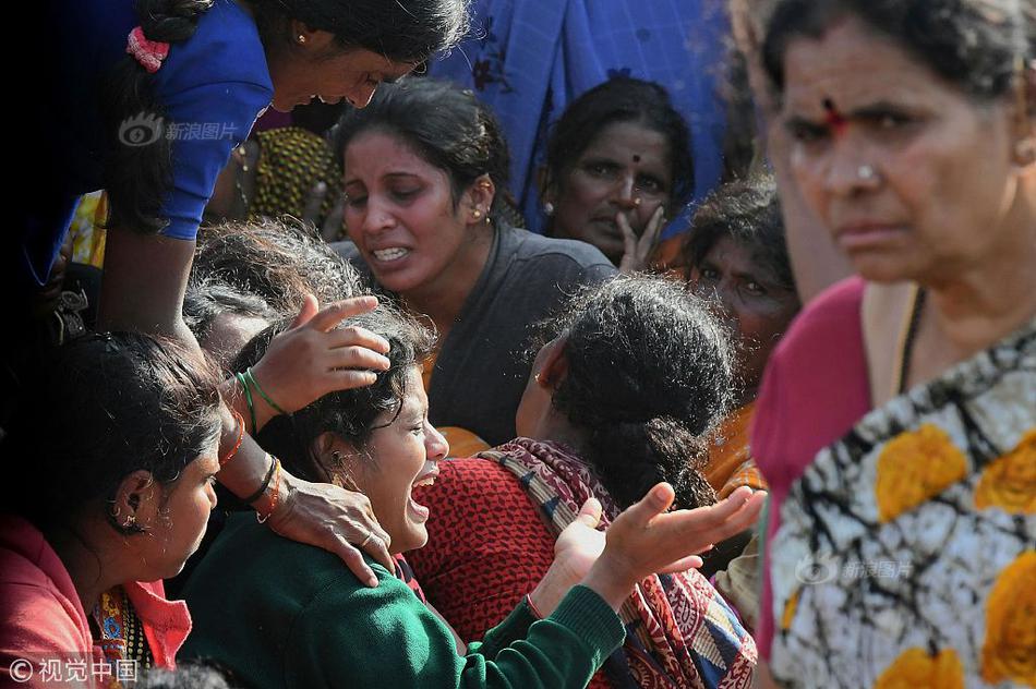 從網吧徹夜到手遊課金：香港線上遊戲二十年，那份關不掉的熱血情懷 