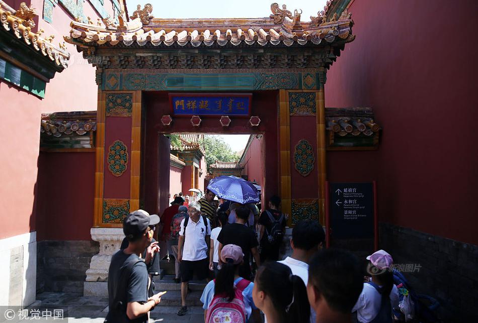 搜索胖女人黄色淫秽录像