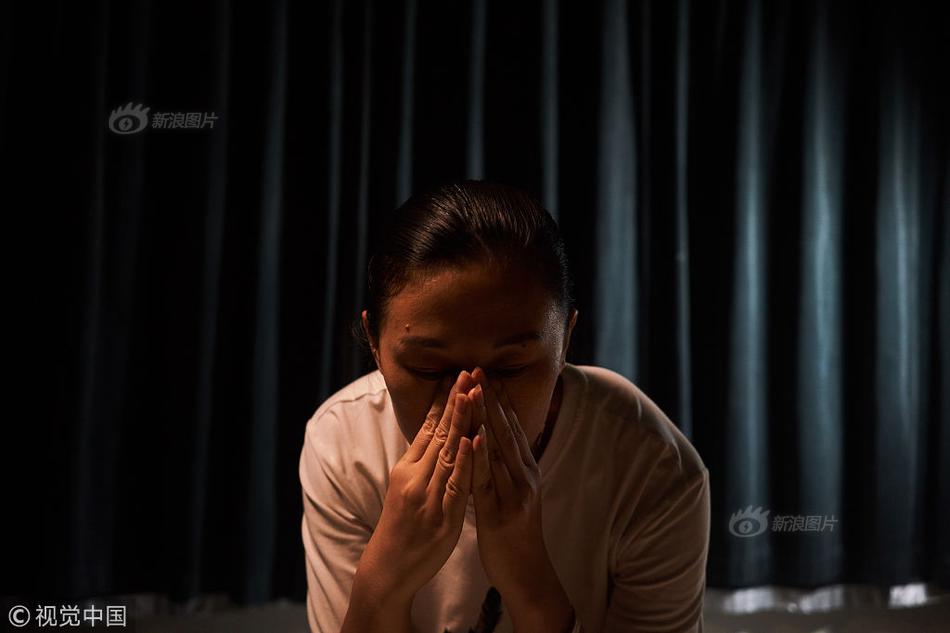 体育生自愿被扒裤玩J