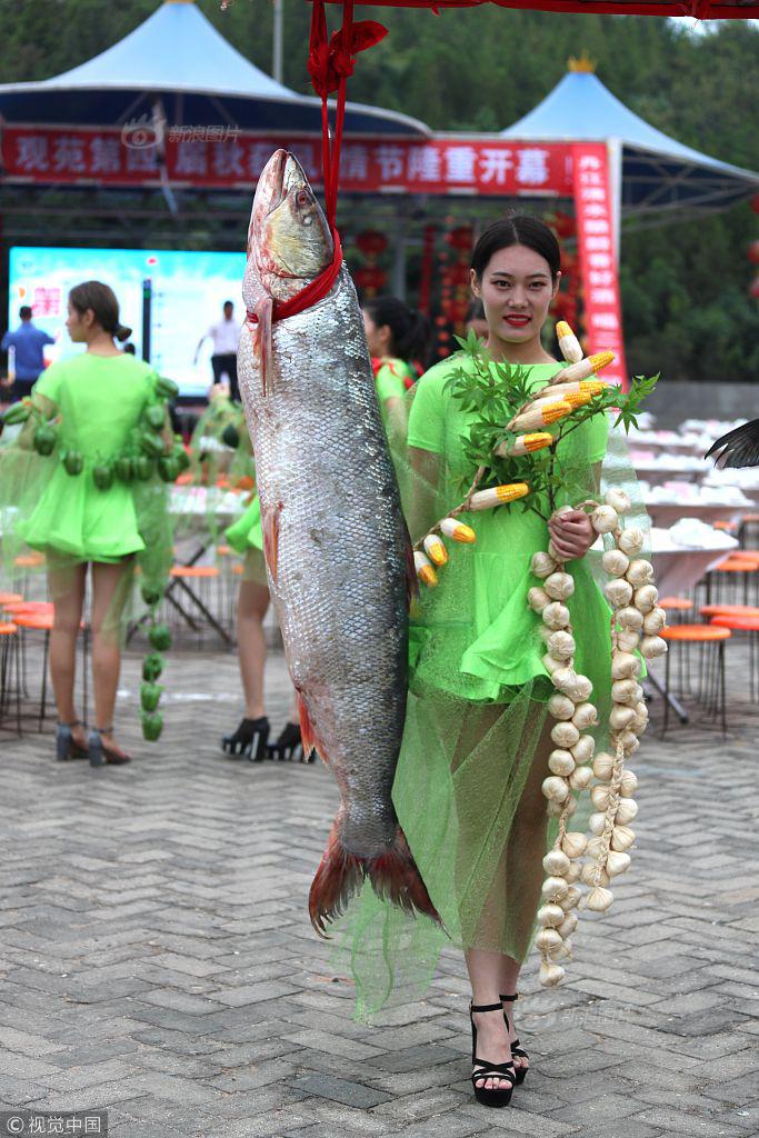 日本家庭主妇乱伦喷浆