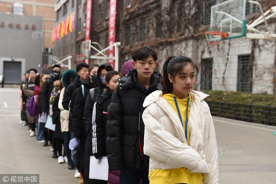 小樱同意让博人吃饺子