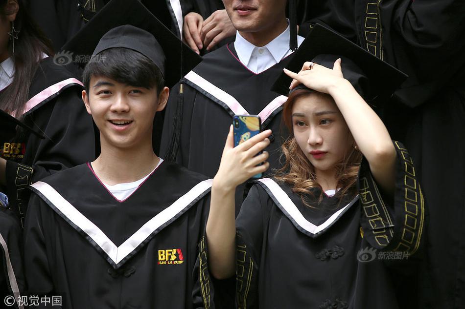 白邻被操哭