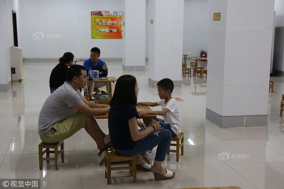 在线 成人 片