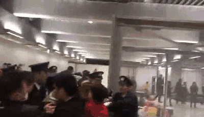 成人黄网站18秘 免费看