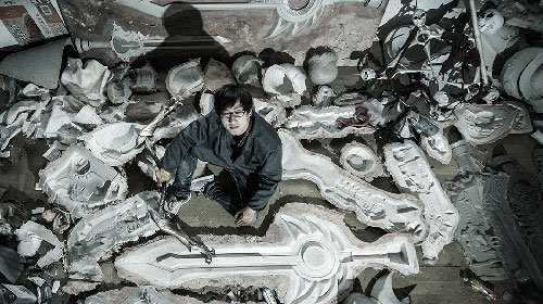 新青年两会特刊：制作&ldquo;英雄&rdquo;的男孩