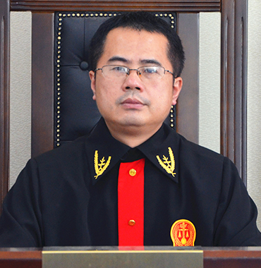 泉州市洛江区人民法院党组书记,院长       