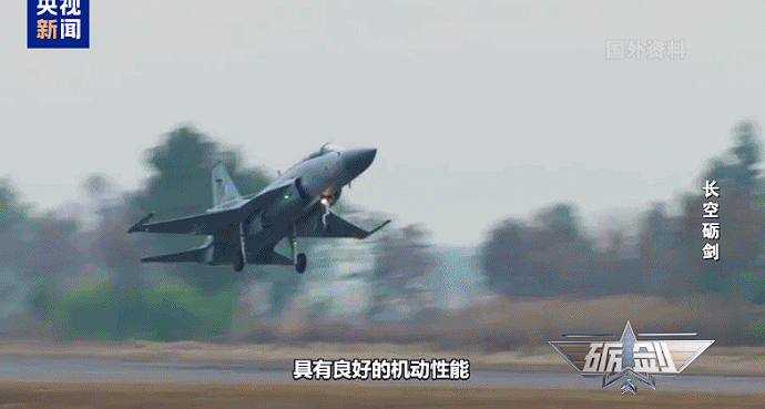 “王炸组合”来了!近距离看歼-10C和霹雳-15E