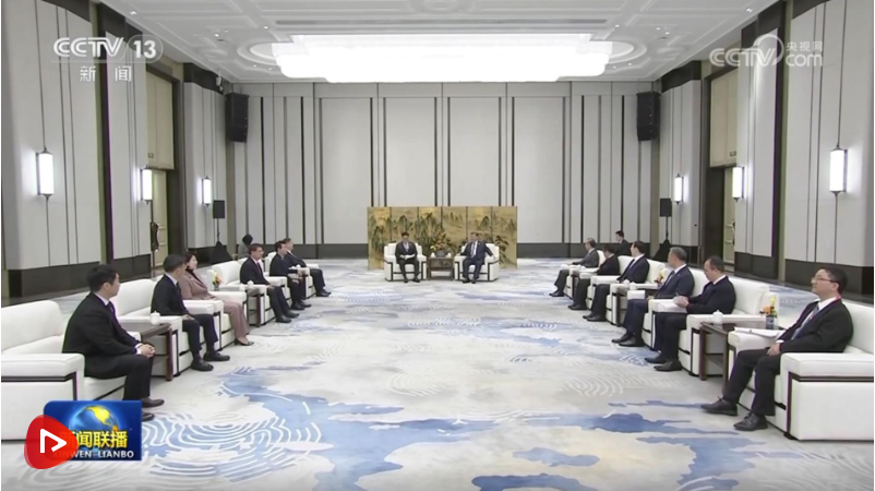 习近平会见韩国国会议长禹元植