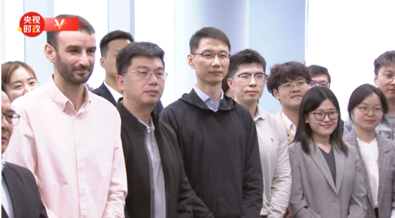 独家视频丨习近平:人工智能是年轻的事业 也是年轻人的事业