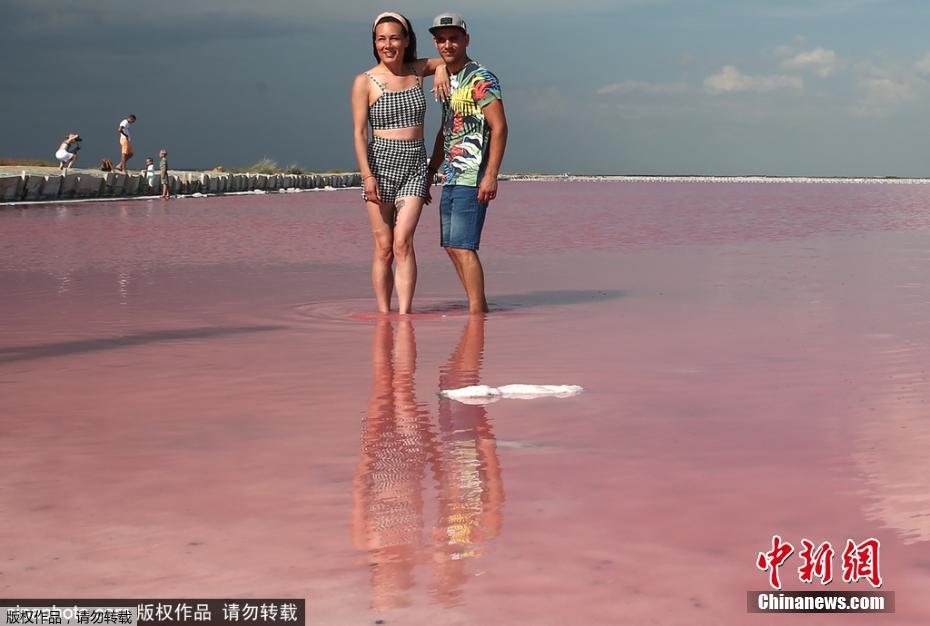 粉色盐湖