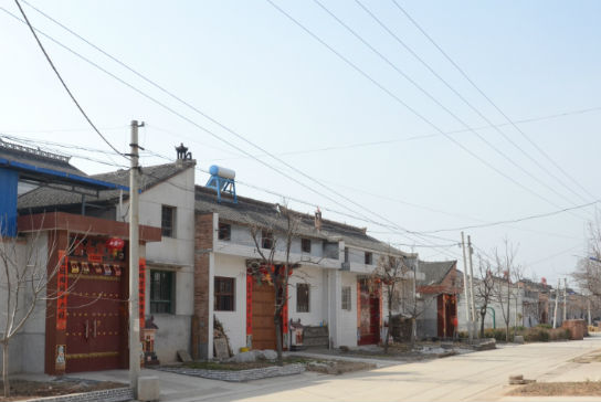 陕西农村村中景象