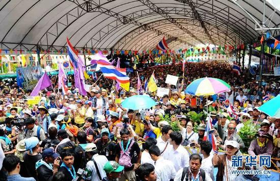 ▲资料图片： 2014年5月9日，在泰国曼谷，反政府示威者参加集会。