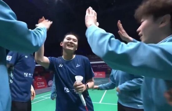 羽超联赛冠军赛：厦门银行3比1战胜辽宁极兔夺冠