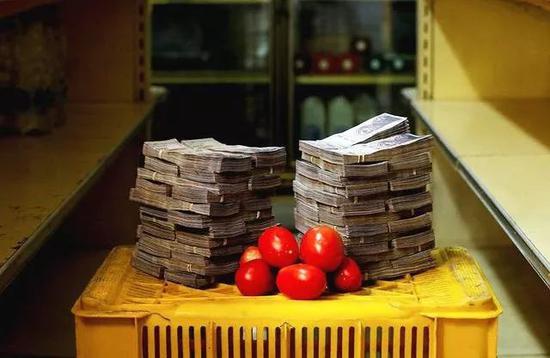 据国际货币基金组织(IMF)预测,2018年内委内瑞拉通胀率将达到1000000%。