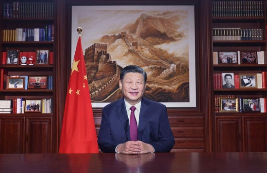 △新年前夕,国家主席习近平通过中央广播电视总台和互联网,发表二〇二二年新年贺词。在新年贺词中,习主席郑重宣告:“我们将竭诚为世界奉献一届奥运盛会。”