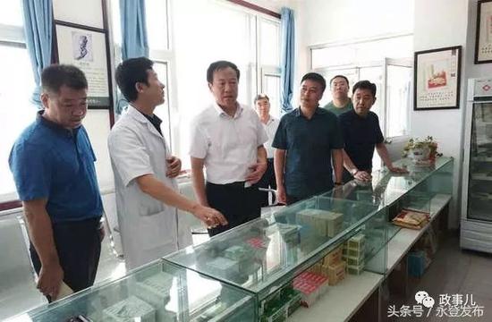 王连仲在甘肃永登县