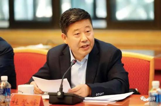 「澳门至尊赌场平台」伍淼鑫:日内黄金反弹95看空 原油回落55.4看多