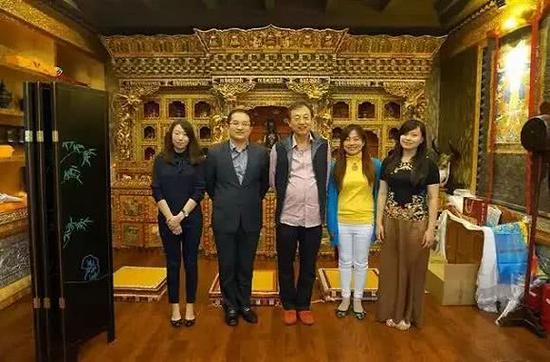  ���������³����Σ��У����������������곿����һ�� ��Դ��������ҩ