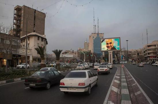 开年第一周就炸死伊朗指挥官 美要在中东闹哪样