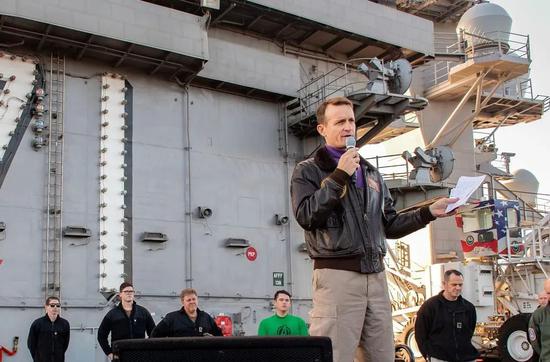 captain role of the aircraft carrier