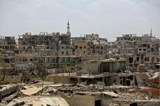 新华社:叙利亚这场内战打到一半 美国真想撤?
