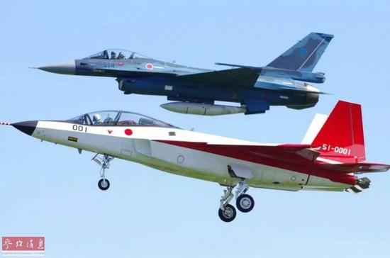 ▲F-2战机伴飞“心神”验证机
