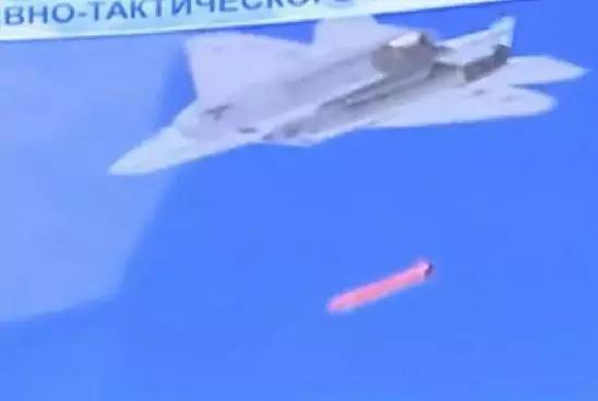 媒体报道视频中俄罗斯苏-57战斗机发射Kh-59MK2