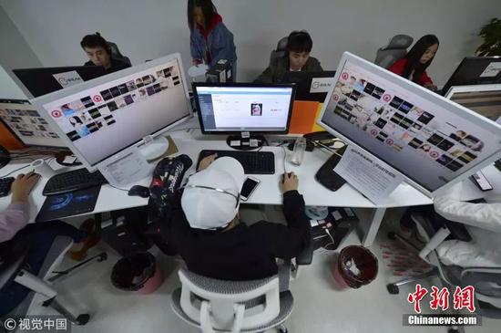 揭秘声音鉴黄师:95后女生居多 大都不愿告诉父母