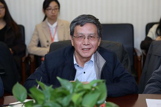 中联部研究员:中国新型政党制度 优势在哪?