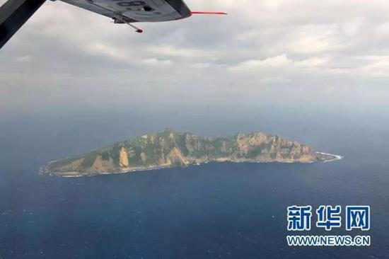 ▲资料图片：从飞机上拍摄的钓鱼岛及其附属岛屿画面