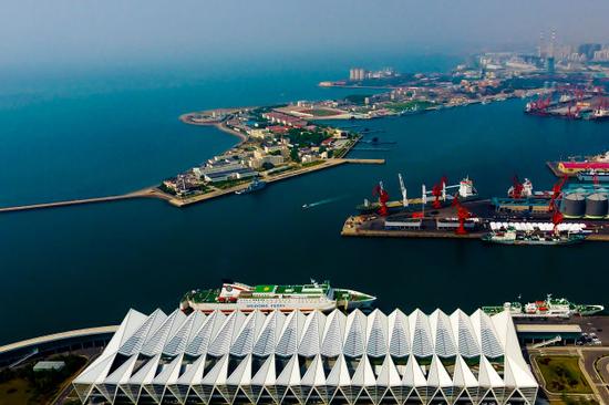 这是青岛港邮轮母港（5月7日无人机拍摄）。新华社记者 郭绪雷 摄