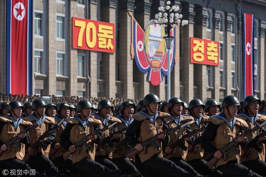 9月9日，朝鲜举行阅兵庆祝建国70周年。（视觉中国）