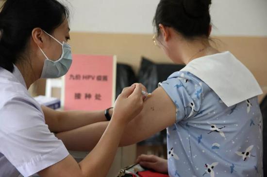 杭州萧山打九价HPV疫苗要摇号 疾控中心:供货有限